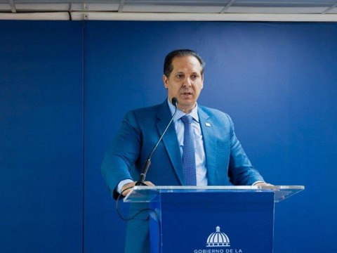 El ministro de Salud y la OPS niegan brote de VIH en el pa&iacute;s