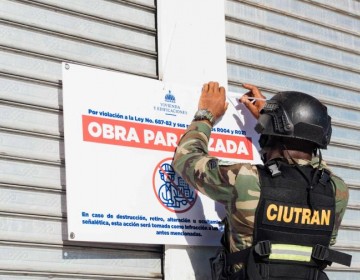 Mived paraliza plazas y naves en el Gran Santo Domingo por incumplir normas de seguridad y permisos