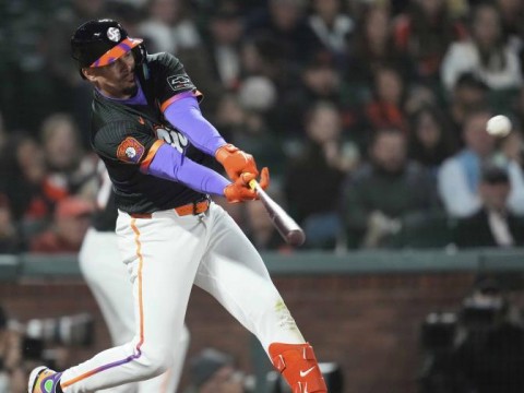 Willy Adames aporta un jonr&oacute;n de dos carreras a la victor&iacute;a de los Gigantes sobre los Dbacls