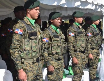 Ej&eacute;rcito reitera a sus miembros que est&aacute; prohibido tener cerquillo en la frente