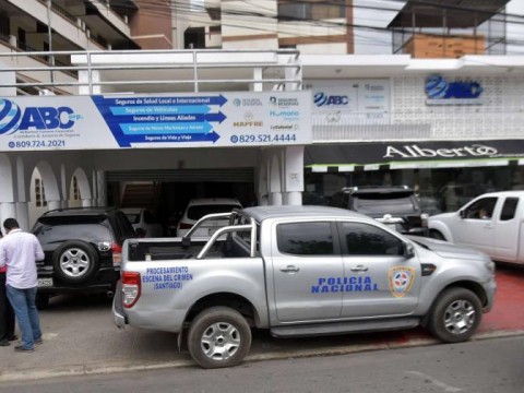 Una mujer fue herida de bala en el rostro por su expareja en Santiago