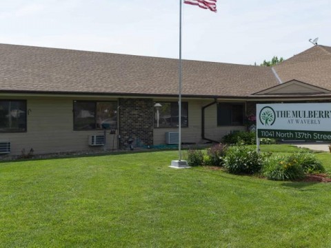 Funeraria en Nebraska descubre que mujer segu&iacute;a viva horas despu&eacute;s de ser declarada muerta
