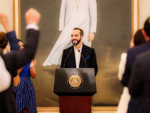 Presidente Nayib Bukele pone a reflexionar a sus seguidores en inicio de a&ntilde;o
