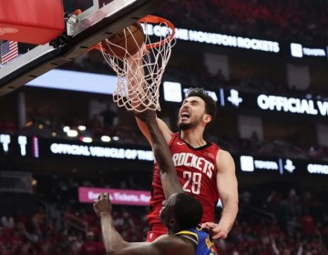 Jalen Green anota 8 triples, Houston vence a Golden State, Buttler sale lastimado