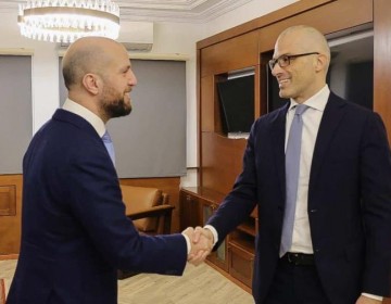 El embajador de la UE en Libia aborda "retirada de fuerzas extranjeras" del pa&iacute;s magreb&iacute;