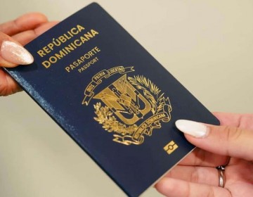Solo el 25 % de los dominicanos en el exterior tiene pasaporte