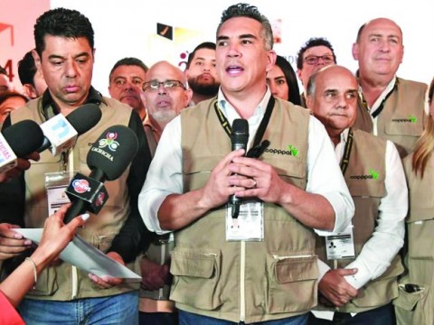 Observadores internacionales elogian votaci&oacute;n