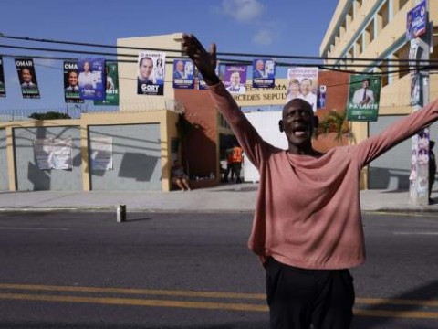 OEA ve mejoras significativas en elecciones dominicanas, pero se&ntilde;ala la compra de votos