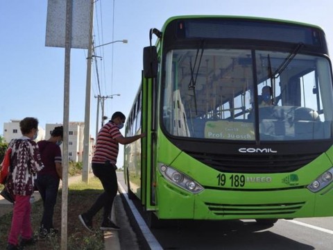 OMSA transportar&aacute;n usuarios del Metro por suspensi&oacute;n del servicio en tramo elevado