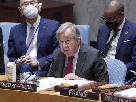 ONU sopesa el env&iacute;o de tropas para frenar crisis