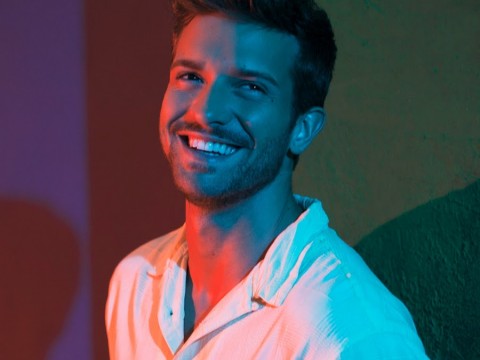 El cantante espa&ntilde;ol Pablo Albor&aacute;n anuncia que es Homosexual 