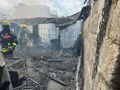 Un incendio destruye varias viviendas y un establecimiento comercial en Hig&uuml;ey