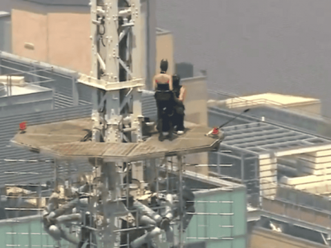 Pareja se compromete en la cima del Empire State; fueron arrestados tras la haza&ntilde;a