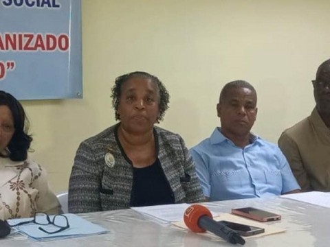 Enfermeras convocan a paro para este mi&eacute;rcoles 18 en reclamo de mejores pensiones