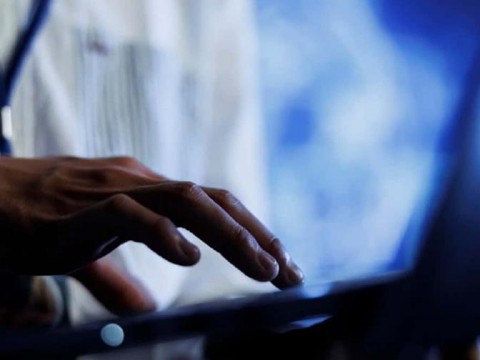 Qu&eacute; hace Cloudflare y c&oacute;mo su ca&iacute;da parcial paraliz&oacute; portales y aplicaciones