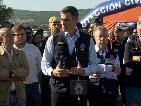 Pedro S&aacute;nchez sobre el accidente ferroviario en Espa&ntilde;a: "Si hubo negligencias, se sabr&aacute;"