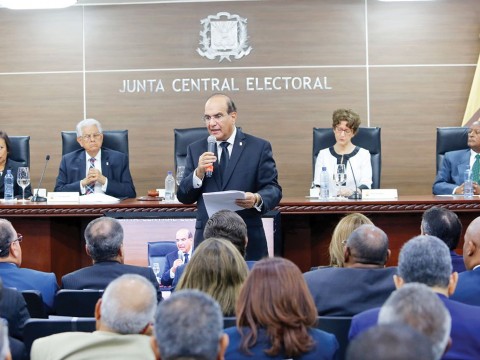 Pleno de la JCE rechaza petici&oacute;n de pr&oacute;rroga para presentaci&oacute;n de propuestas de candidaturas