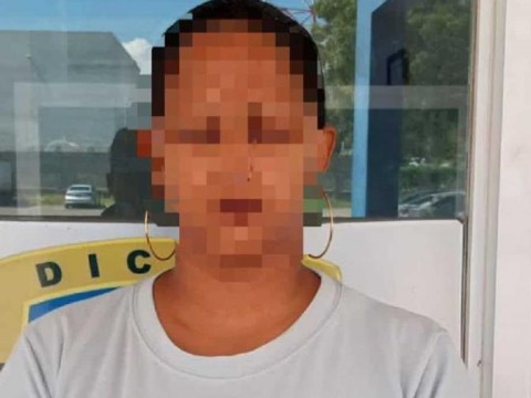 Arrestan a empleada dom&eacute;stica por robo de miles d&oacute;lares en vivienda Santiago