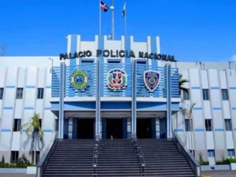 Polic&iacute;a atrapa a hombre buscado por homicidio y otros delitos en SPM