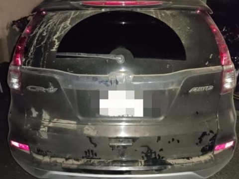Apresan a dos hombres que transportaban indocumentados haitianos dentro de una yipeta