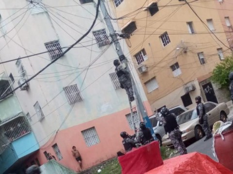 Dicrim desmonta c&aacute;maras de video "utilizadas por delincuentes" para vigilar a Polic&iacute;a en Guachupita