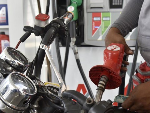 Cinco combustibles esenciales seguir&aacute;n con el mismo precio tras subsidio de RD$323.1 millones