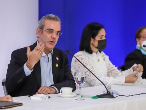 Presidente Abinader anuncia medidas para erradicar el matrimonio infantil 