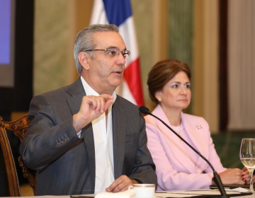 Presidente Abinader convoca primera reuni&oacute;n del CNM para conocer la propuesta de reglamento de aplicaci&oacute;n de la Ley que lo rige.