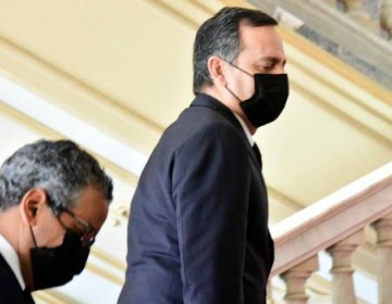 Luis Abinader est&aacute; reunido con el presidente de la Suprema Corte y varios ministros