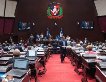 Dinero adicional para partidos pol&iacute;ticos se pagar&iacute;a con m&aacute;s recaudaci&oacute;n o con deuda p&uacute;blica