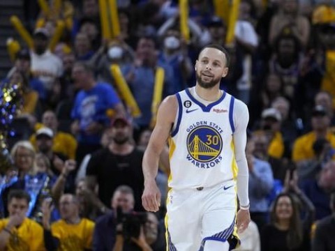 Curry y Warriors evitan eliminaci&oacute;n; obligan a sexto partido ante Lakers