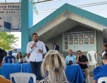 En SFM piden que cancelen ministro de Educaci&oacute;n