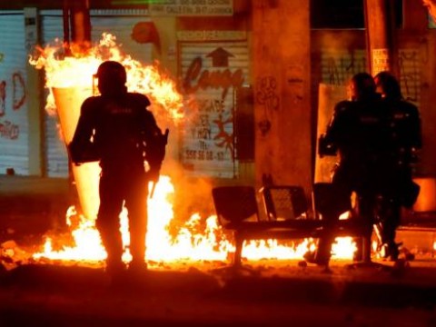 La v&iacute;ctima numero 10 de las violentas protestas en Colombia es una mujer de 40 atropellada por un manifestante 