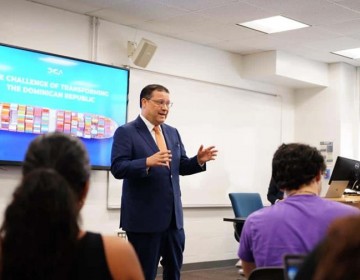 Sanz Lovat&oacute;n presenta la transformaci&oacute;n log&iacute;stica del pa&iacute;s en la Universidad George Washington