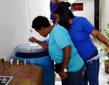 Salud P&uacute;blica da a conocer programa de intervenciones en jornada contra el dengue