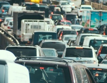 Quienes tengan multas pendientes no podr&aacute;n renovar marbete dice la DGII