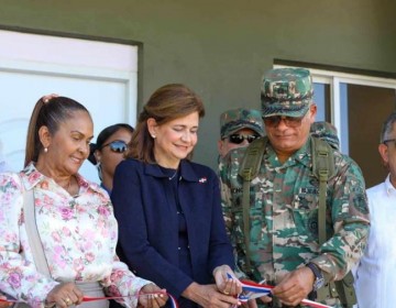 Vicepresidenta Raquel Pe&ntilde;a inaugura destacamento militar en El Lim&oacute;n del Yuna