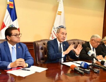 Ponen en marcha proceso obligatorio de Recertificaci&oacute;n M&eacute;dica en el pa&iacute;s