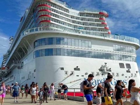 La Polic&iacute;a Nacional refuerza la seguridad en La Romana durante arribo de cruceros