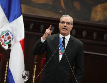 Presidente Abinader fortalece la red de salud p&uacute;blica con apertura de 30 hospitales y centros de atenci&oacute;n en todo el pa&iacute;s y asegura RD avanza hacia un sistema de salud m&aacute;s preventivo, humano y eficiente