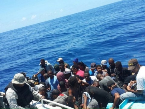 Reportan 9 desaparecidos dominicanos que salieron ilegalmente hacia Puerto Rico