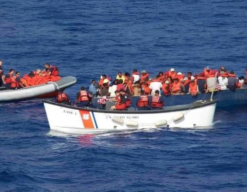 Rescatan 20 dominicanos de una embarcaci&oacute;n que se hund&iacute;a en el oc&eacute;ano Atl&aacute;ntico