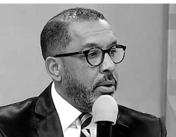 Se revela causa de muerte de Carlos Vargas, comentarista del "Show del mediod&iacute;a"