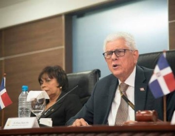 Roberto Saladin usar&aacute; Corbata negra hasta que la OEA presente informe sobre la investigaci&oacute;n al voto automatizado