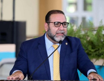  Senador Rogelio Genao llama a frenar la campa&ntilde;a electoral "a destiempo"