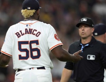 Ronel Blanco otro beisbolista atrapado con las manos en la masa