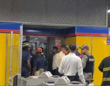 Cinco personas fueron rescatadas en un ascensor del Metro de Santo Domingo