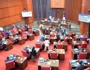 Diputados convierten en ley proyecto que combate tr&aacute;fico il&iacute;cito de inmigrantes en el pa&iacute;s