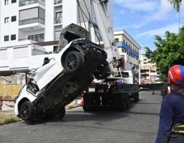 Seguir&aacute; detenido conductor de veh&iacute;culo envuelto en accidente en el sector Evaristo Morales