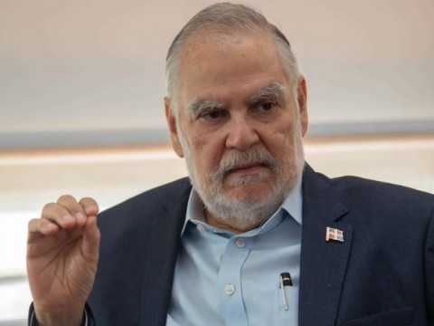 Miguel Ceara Hatton: "Los salarios siguen siendo muy bajos en el pa&iacute;s"
